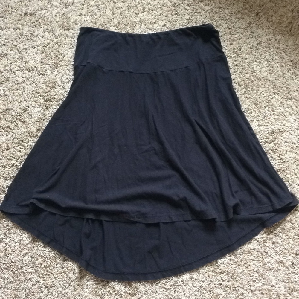 Hi-lo maternity skirt